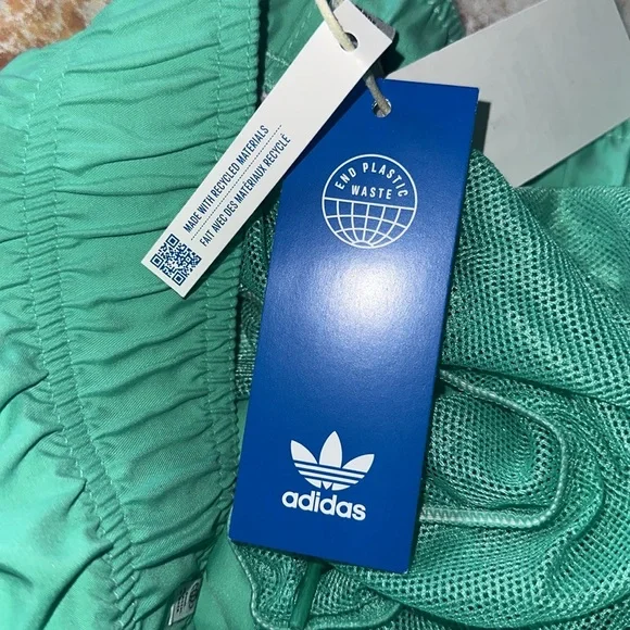 adidas ORIGINALS MENS ADICOLOR ESSENTIALS SWIM SHORTS size Mediumnew with tags